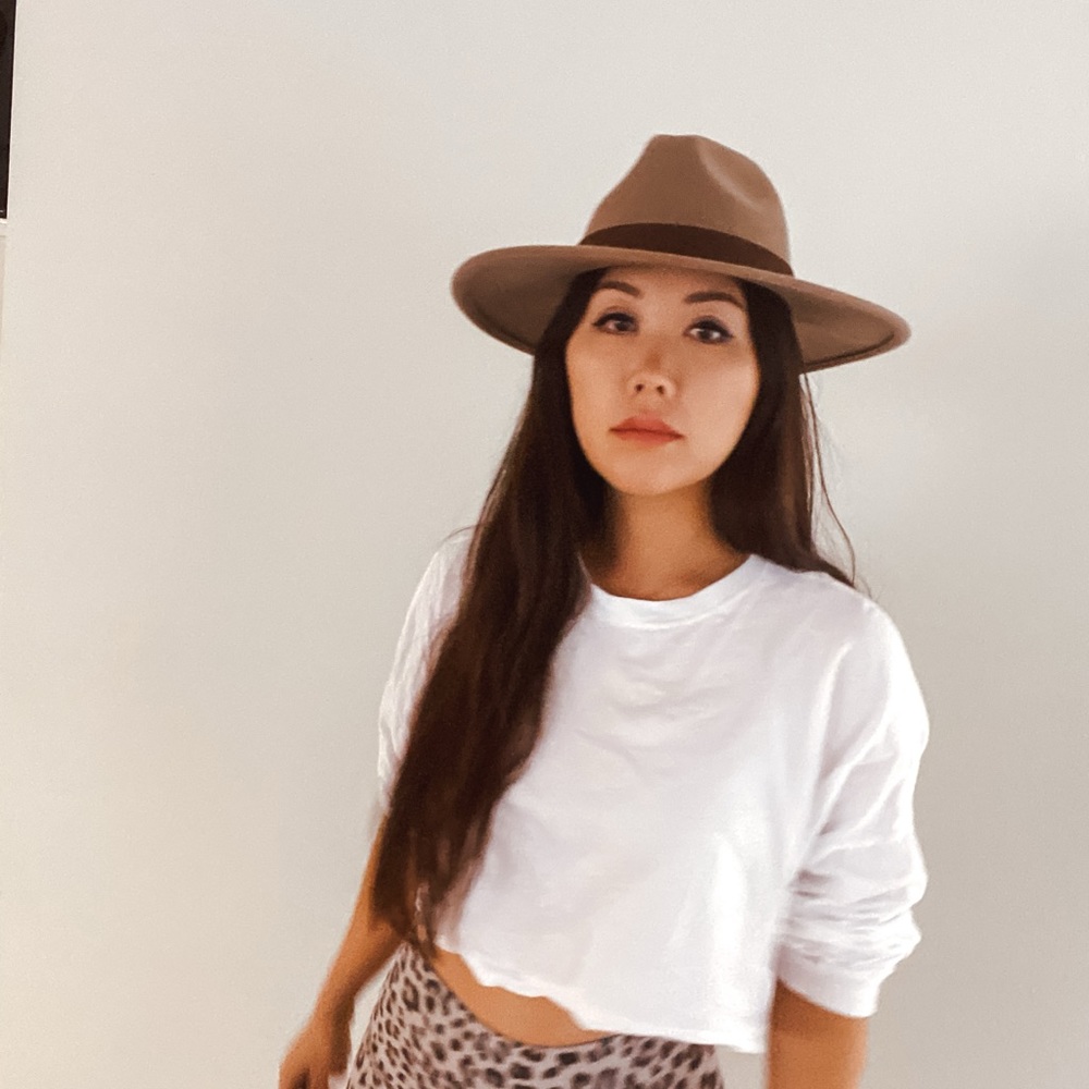 Meet your Posher, Laura